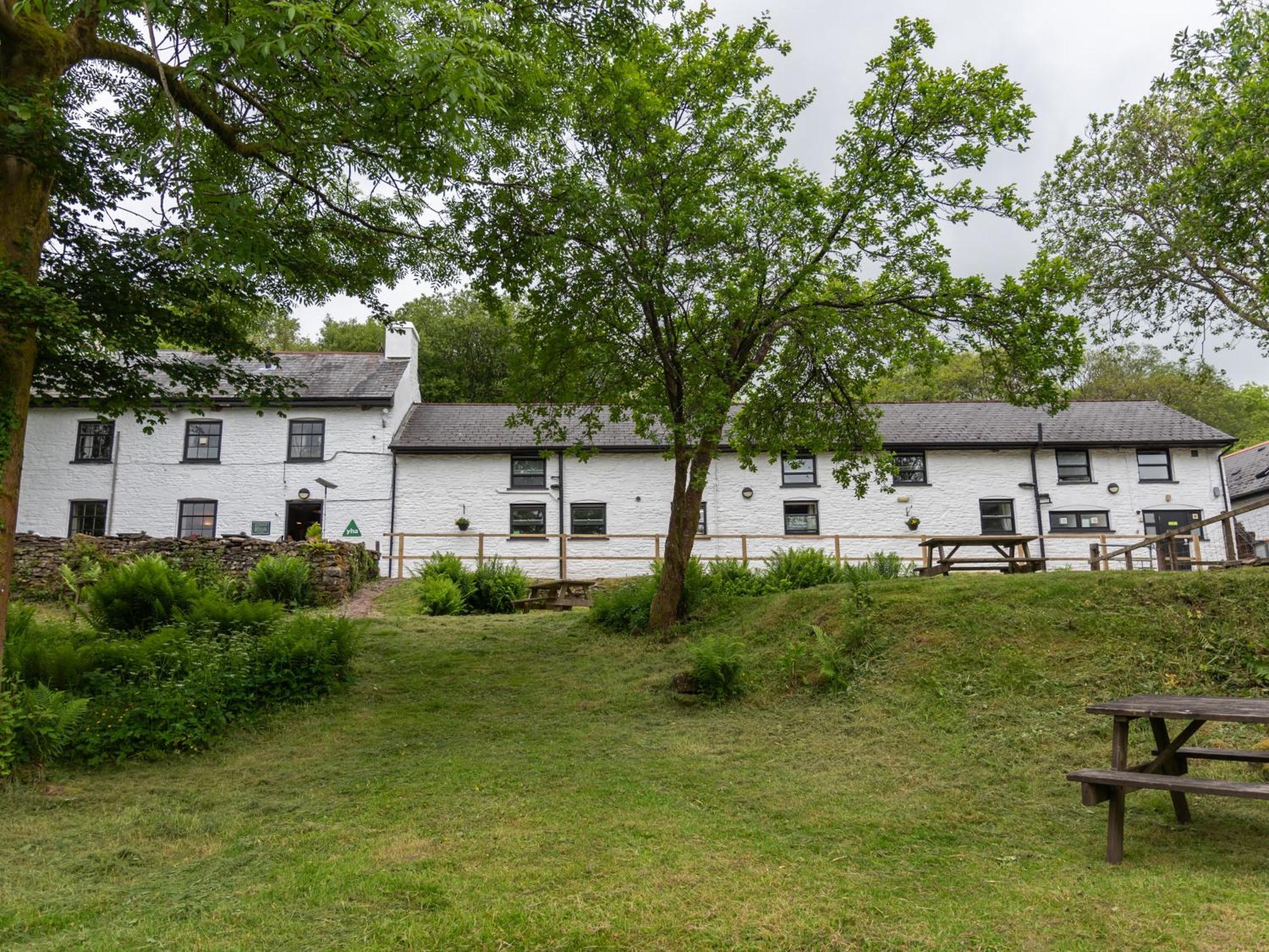 Yha Brecon Beacons Hostel Bagian luar foto