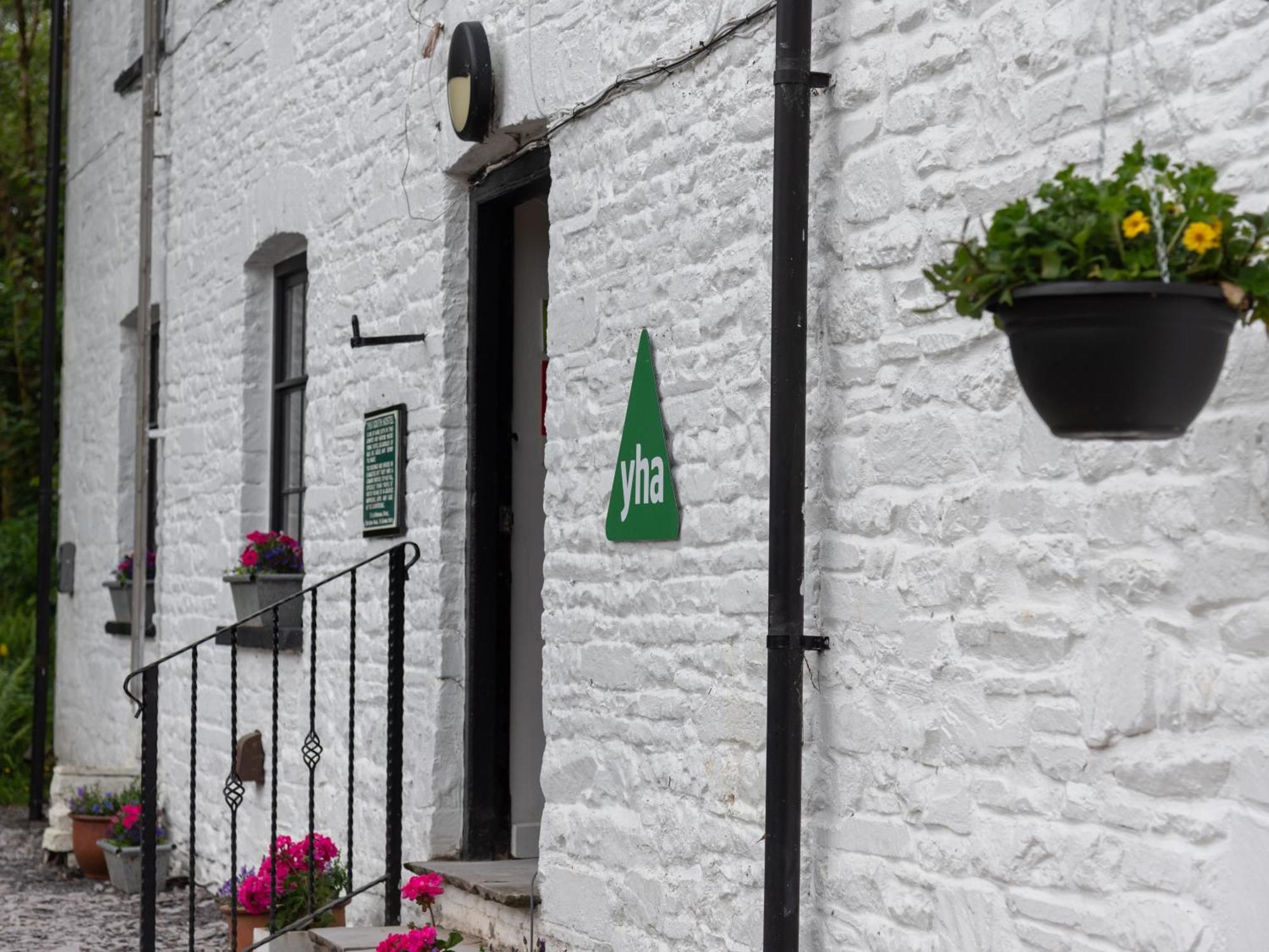 Yha Brecon Beacons Hostel Bagian luar foto